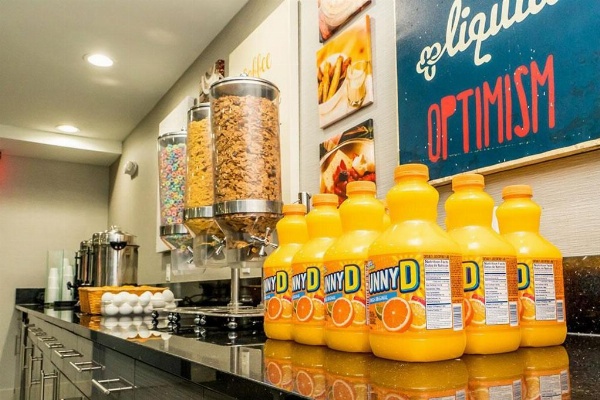 LeTap Hotel near AirTrain JFK Airport image 3